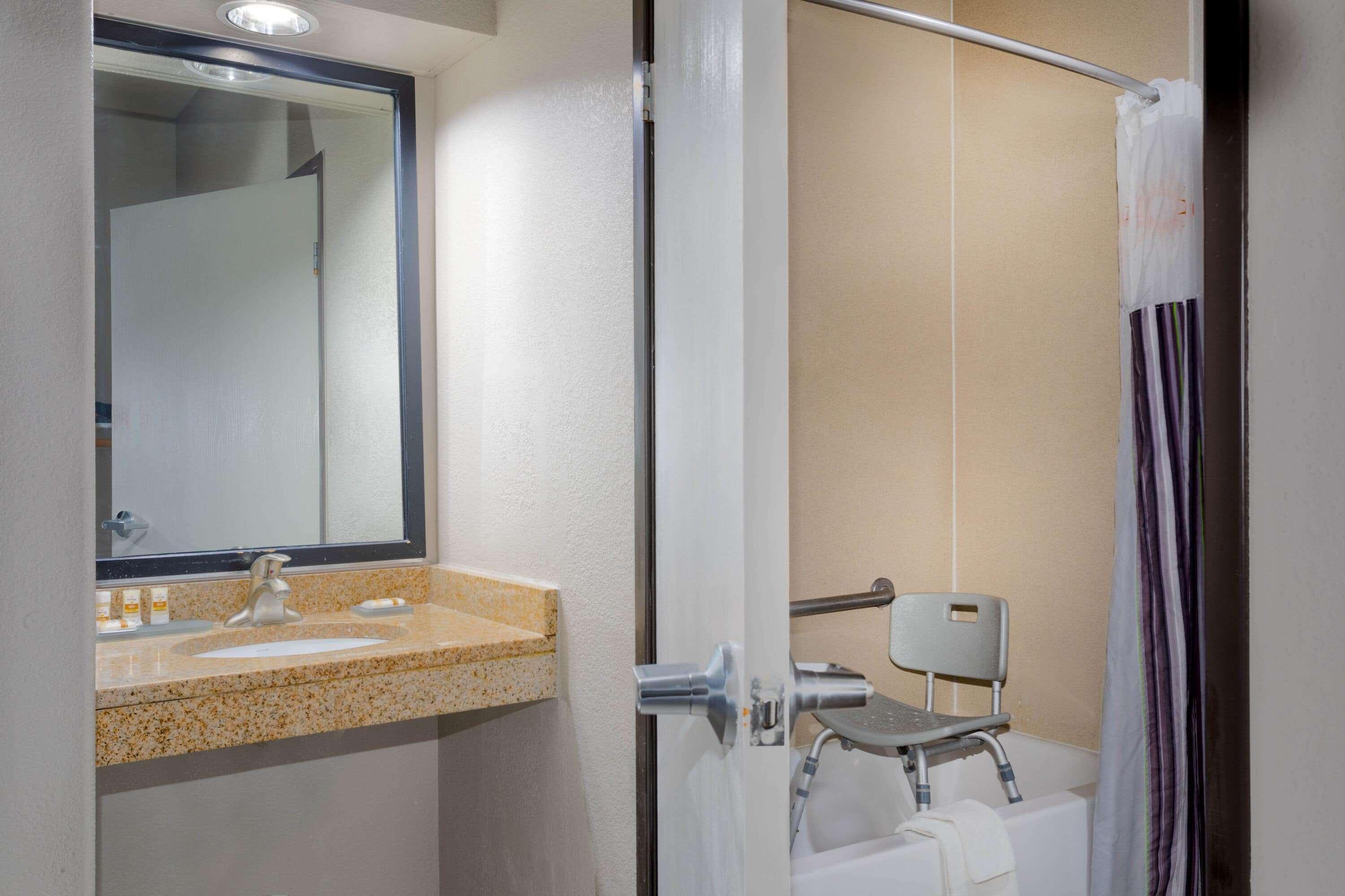 La Quinta By Wyndham Henderson-Northeast Denver Exterior photo